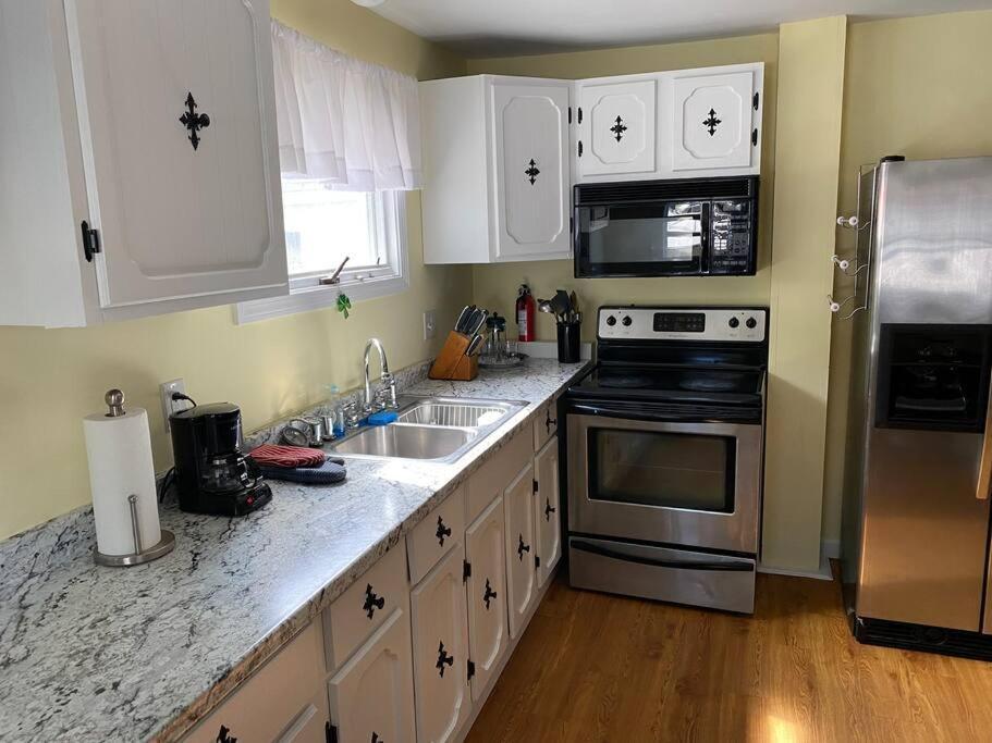 Sunny One Bedroom In Historic Downtown دوفر المظهر الخارجي الصورة